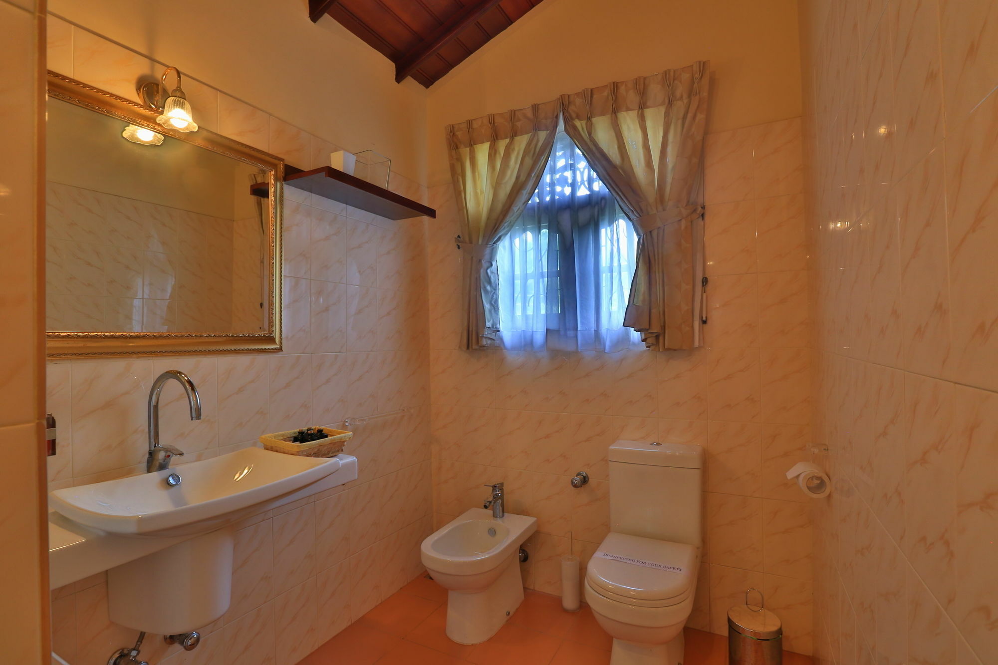 Emel Boutique Hotel Negombo Kültér fotó